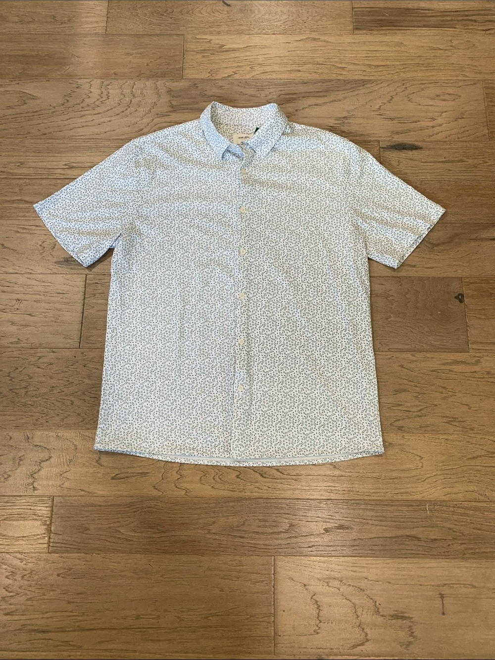 NWT Julian & Mark Men's Short-Sleeve Button-Down Shirt Size Large